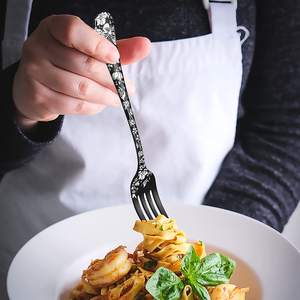 Diseño personalizado elegante juego de cubiertos de acero inoxidable fiestas celebración vajilla decorativa juego de cubiertos de metal esmalte negro - Product Image 4