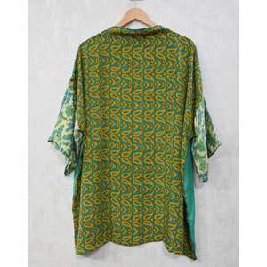 Kimono de Seda 100% Hecho a Mano, Bata Informal con Estampado Floral, Ropa de Dormir India Corta, Talla Grande para Mujer, Temporada de Otoño - Product Image 4