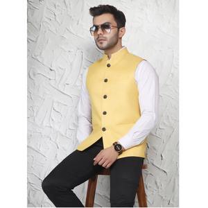 Gilet pour homme de qualité supérieure, couleur citron moderne, pour mariages, fêtes, événements festifs et spectacles sur scène, disponible en solde - Product Image 2