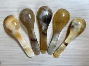 Juego de Cubiertos de Cuerno de Búfalo Ecológicos con Diseño de Ángel, Cuchara y Tenedor Elegantes de Crescent Crafts - Product Image 2