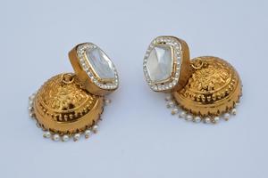 คุณภาพสูงการออกแบบล่าสุดต่างหูธรรมชาติวัสดุทองเหลืองโบราณสไตล์หมุดเครื่องประดับต่างหู Jhumka สำหรับผู้หญิงและเด็กผู้หญิง - Product Image 2