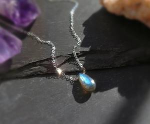 Collier de pierres précieuses en labradorite naturelle Bijoux pendentifs en couches remplis d'or 14K en argent sterling délicat - Product Image 5