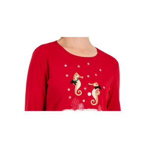 Top invernale casual da donna Karen Scott con stampa natalizia, manica a 3/4, disponibile in rosso, taglie dalla Petite alla X-Large - Product Image 2