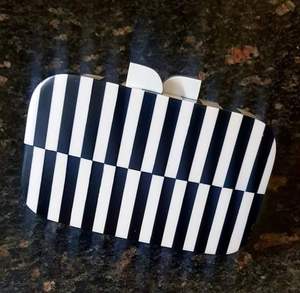 Nuevo estilo personalizado mujer señora moda latón fregona Metal perla embrague monedero artesanía caja embrague madre de perla monedero para mujer - Product Image 4