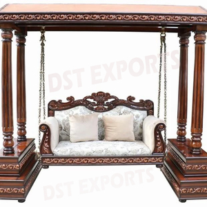 Jhula de teca pulida antigua con pilares de diseñador Columpio de madera de teca real con pilares tallados Jhula de teca artesanal con diseñador - Product Image 4