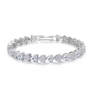 สร้อยข้อมือเทนนิสชุบทองเพชรโมอิส10K น้ำหนักเบาใส่สบายความยาว4.50มม. ประกายหรูหราของขวัญสำหรับงานเลี้ยงทุกวัน - Product Image 6