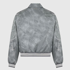 Blouson aviateur universitaire en toile à motif brodé pour hommes manteau coupe-vent boutonné léger et décontracté en polyester pour l'hiver - Product Image 6