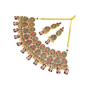 Ensemble de bijoux de mariée de luxe plaqué or 18 carats, serti de pierres Kundan marron et de perles blanches, plaqué or 24 carats pour mariage - Product Image 4