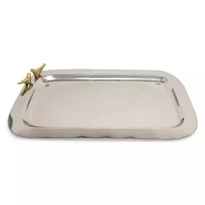 Plateau de service coulé en aluminium fait à la main pour accessoires de cuisine de restaurant et de fêtes - Product Image 4