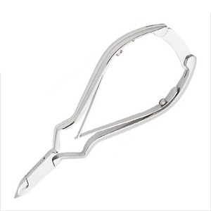 Herramientas de manicura de Venta caliente Cortador de uñas de acero inoxidable con doble resorte y bloqueo trasero Hecho en Pakistán - Product Image 4