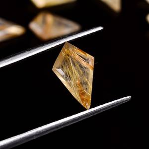 Hermosas piedras preciosas de cabujón sueltas de Cuarzo rutilado dorado genuino con forma de cometa para hacer joyas a precios mayoristas - Product Image 5