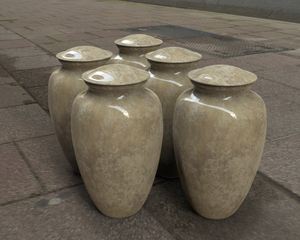 El fabricante indio L MAX B EXPORTS' Metallic Elegance Grey Night Cremation Urn Marble Look for Ashes & Pet Funeral Supplies - Product Image 2