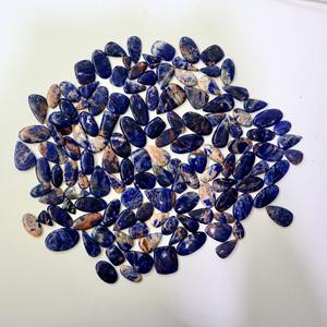 Quartz bleu de pierre précieuse en vrac de Sodalite naturelle de haute qualité pour la fabrication de bijoux - Product Image 4
