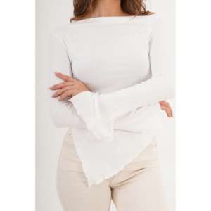 Blouse basique asymétrique en tricot blanc pour la vente en gros - Product Image 1