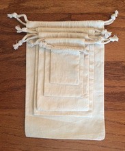 Bolsas con cordón de algodón orgánico 100% al por mayor con patrón de letras con asa de cuerda - Product Image 5