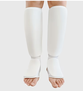 Protège-tibias rembourrés doux lavables en tissu de coton avec protection du cou-de-pied pour le kickboxing, le karaté et l'entraînement de boxe - Product Image 1