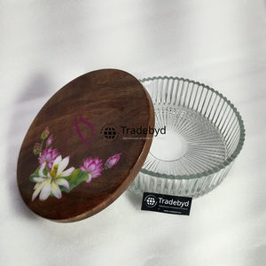 Boîte à casserole en verre de luxe Tradebyd avec couvercle en bois pour chapati, roti et repas indiens traditionnels - Écologique - Product Image 4