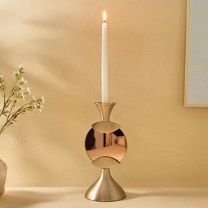 Candelabro de Metal chapado en oro Candelabro decorativo de Metal Centros de mesa Soportes de soporte para molde de vela de boda - Product Image 1