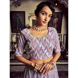 Lilac Gorette कढ़ाई लेहेंगा चोली रेवाइशिंग समारोह जो जटिल डिजाइन की विशेषता के लिए पहनते हैं - Product Image 3