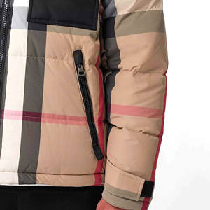 Veste matelassée thermique légère en toile avec isolation matelassée douce, imperméable et respirante pour une utilisation en extérieur en hiver - Product Image 4