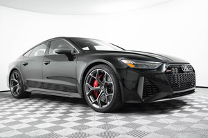 Audi RS 7 Performance 2025 Seminuevo en Excelente Estado - Product Image 2