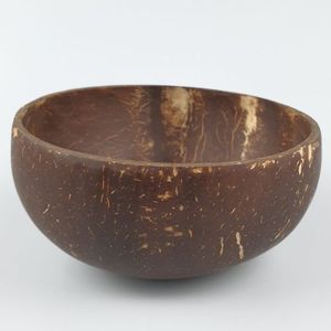Vente en gros de bols de noix de coco naturels fabriqués à la main et sculptés au Vietnam - Product Image 2