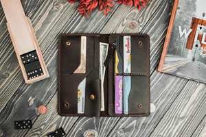 Portefeuille pour hommes de luxe personnalisé de l'usine ALW Porte-cartes portable à bouton en cuir véritable vintage avec LOGO-LW02 personnalisé - Product Image 3