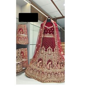 Proveedor indio de terciopelo Lehenga Choli para uso festivo y nupcial en pastel con trabajo de bordado para regalar del proveedor de la India - Product Image 1