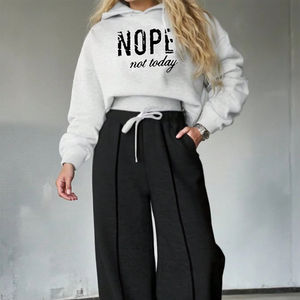 Ensemble de survêtement décontracté pour femmes, vêtements de rue, vêtements de sport pour l'entraînement, le fitness et le style de vie - Product Image 1