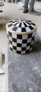 Elegante Caja Pequeña de Latón con Incrustaciones de Nácar, Contenedor Antiguo para Guardar Joyas y Recuerdos - Product Image 4