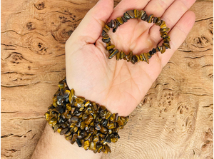 Tiger Eye Natural Stone Carved Feng Shui Mascot Healing Crystal Gravel Chip <b>Bracelet</b> for Men and Women - Product Image 4