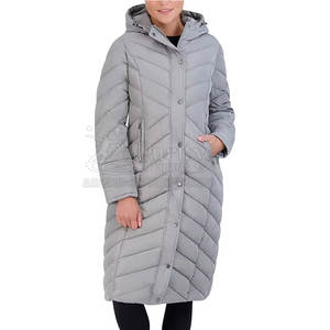 Nouvelle conception Logo personnalisé couleur femmes longue veste rembourrée en coton hiver fabriqué au Pakistan - Product Image 5