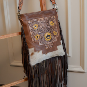 Western main usiné cheveux sur cuir frange sac à main élégant mars vente 2024 femmes en cuir véritable dissimulé transporter sac à bandoulière - Product Image 4