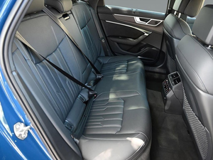 Audl RS 6 Avant 2024 T quattro Performance AWD très propre 4.0 - Product Image 5