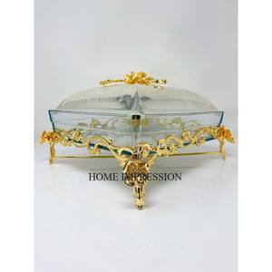 Casserole en aluminium plaqué or de 24 cm de diamètre, design moderne et créatif, écologique, compatible avec les cuisinières à gaz et à induction, avec un support de base en forme de fleurs - Product Image 6