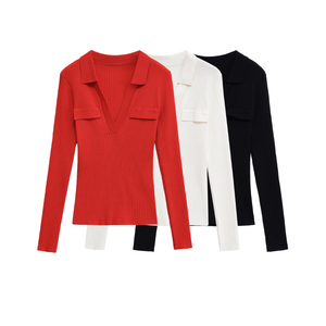 2025 automne femmes hauts couleur unie à manches longues revers mince haut en tricot dames Sexy col en v Design décontracté mode pull pull - Product Image 1