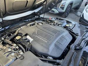 JAGUAR F-TYPE R75 2024 USADO, Volante a la Izquierda/Derecha - Product Image 6