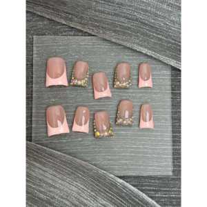 Uñas Postizas Francesas Color Rosa Cristal, Diseño Elegante y Chic para Entusiastas del Nail Art - Product Image 3