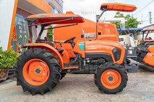 Tractor de Ruedas Kubota L5228 4WD de 52 HP, 2025, Alta Calidad, Eficiente en Combustible, Motor Diésel de 50 HP, Duradero, Nuevo, Caja de Cambios Principal - Product Image 5