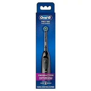 Oral-B Pro 100 Cepillo de dientes eléctrico negro Alimentado por batería con cerdas CrossAction Recargable para niños y adultos - Product Image 3