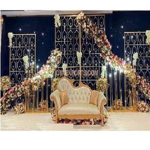 Pared de velas de estilo único para decoración de bodas Paredes de velas de boda de moda a la venta Paredes de velas de último diseñador para bodas - Product Image 1