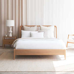 Meubles de chambre à coucher en bois d'acajou de haute qualité avec un style moderne et une finition naturelle pour une utilisation en intérieur - Product Image 1