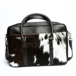 Sac pour ordinateur portable en cuir de vachette pour adultes fabriqué au Pakistan Sac pour ordinateur portable en cuir de vachette imprimé avec logo personnalisé - Product Image 4