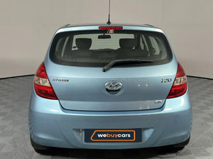 Auto Usado de Calidad a Precio Accesible, Hyundai i20 2010, 1.6, Volante a la Derecha - Product Image 6