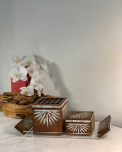 2. Ensemble de brûleurs en bois Bakhoor de qualité supérieure Design d'incrustation florale avec pot assorti et plateau d'affichage en acrylique transparent - Product Image 1