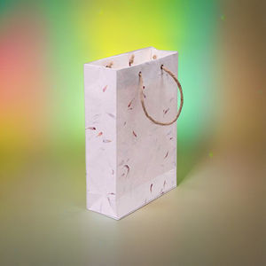 Sacs-cadeaux minimalistes faits à la main en papier kraft recyclables écologiques pour l'impression durable en carton réutilisable plantable - Product Image 2