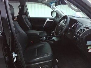 LAND CRUISER PRADO, el mejor LAND CRUISER negro disponible - Product Image 6