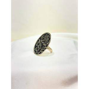 Anillo Ovalado Floral Noor Chitai de Plata 925, Chapado en Rodio con Incrustaciones de Circonio, Joyería Fina de Moda para Uso Diario - Product Image 1