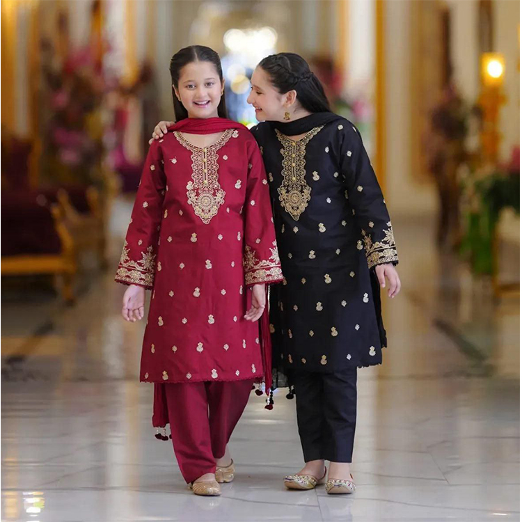 Pakistani Suit Dress For Girls Pakistani Suits: Buy Designer Pakistani  Dresses For Women Online