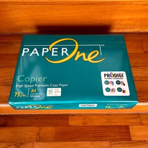 PaperOne A4 Papel de copia Calidad superior Superficie Lisa 100 GSM Suministro a granel de alto brillo para oficinas - Product Image 3
